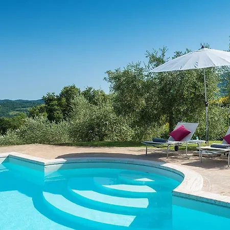 Sleeps 9 Pool Air Con Wifi Galera