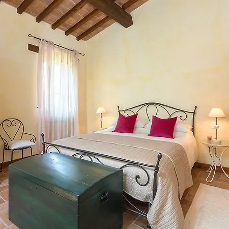 Sleeps 9 Pool Air Con Wifi Willa