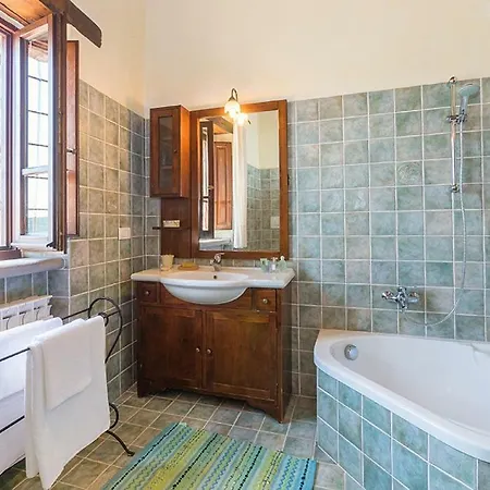 Sleeps 9 Pool Air Con Wifi *